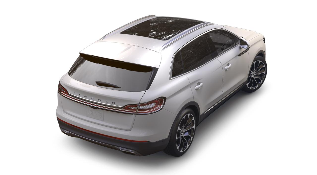 2023 Lincoln Nautilus Reserve AWD Photo2