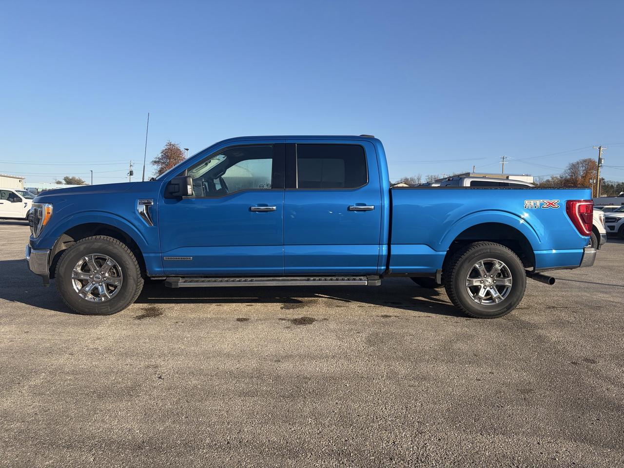 2021 Ford F-150 XLT 4WD SuperCrew 6.5' Box Photo2