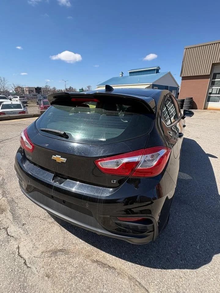 2017 Chevrolet Cruze LT Photo