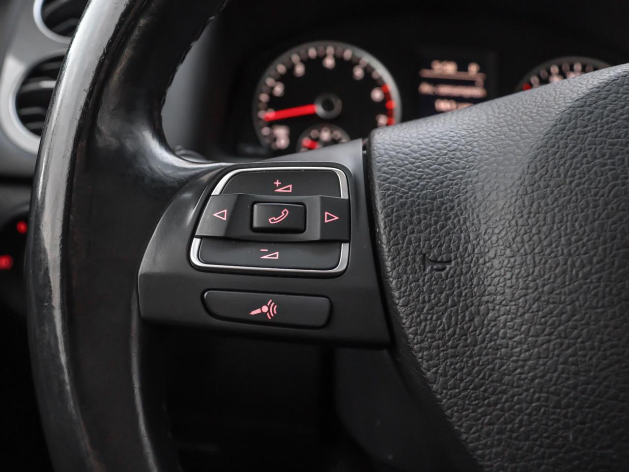 2013 Volkswagen Tiguan COMFORTLINE Photo