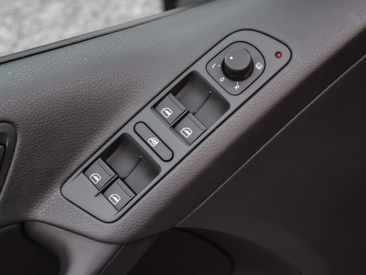 2013 Volkswagen Tiguan COMFORTLINE Photo