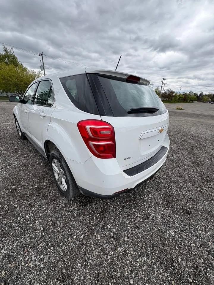 2016 Chevrolet Equinox LS Photo