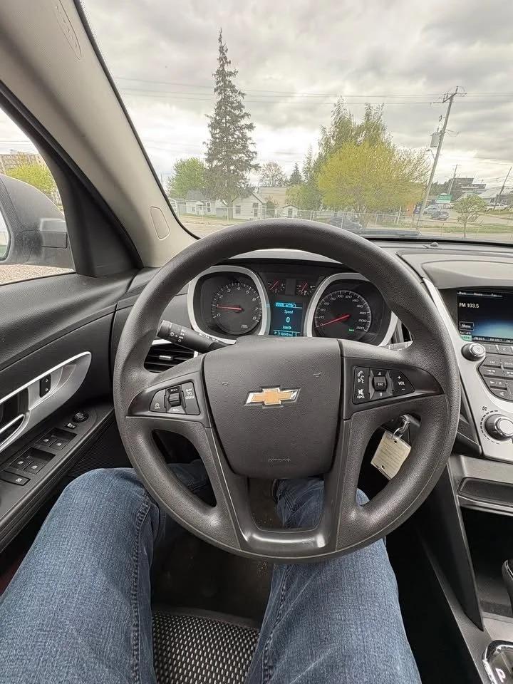 2016 Chevrolet Equinox LS Photo