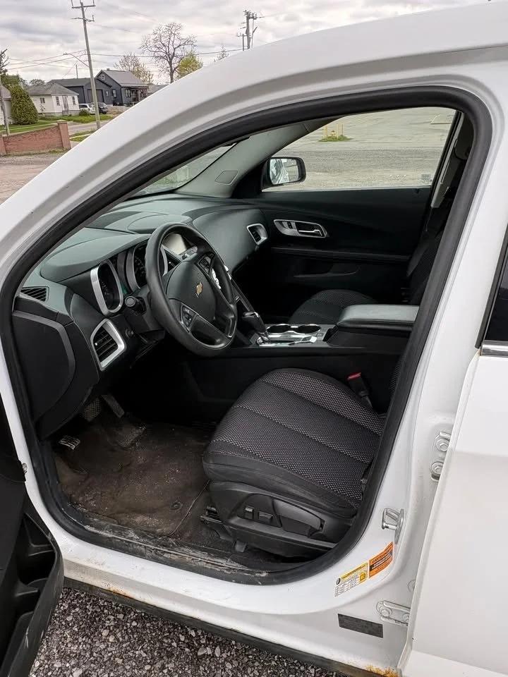 2016 Chevrolet Equinox LS Photo