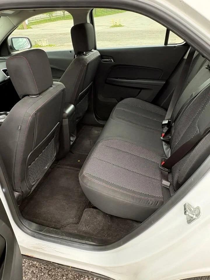 2016 Chevrolet Equinox LS Photo