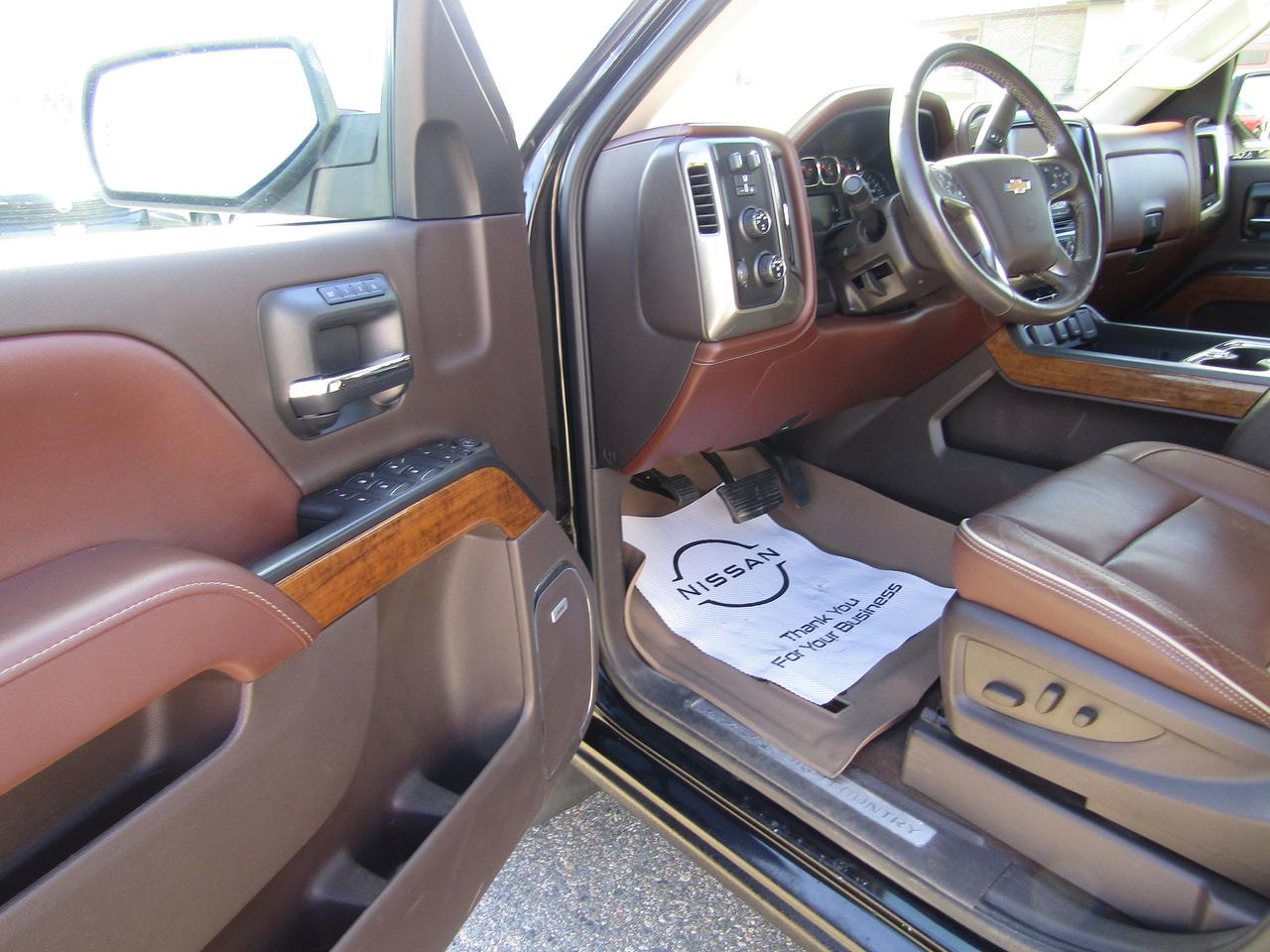 2015 Chevrolet Silverado 1500 High Country Photo