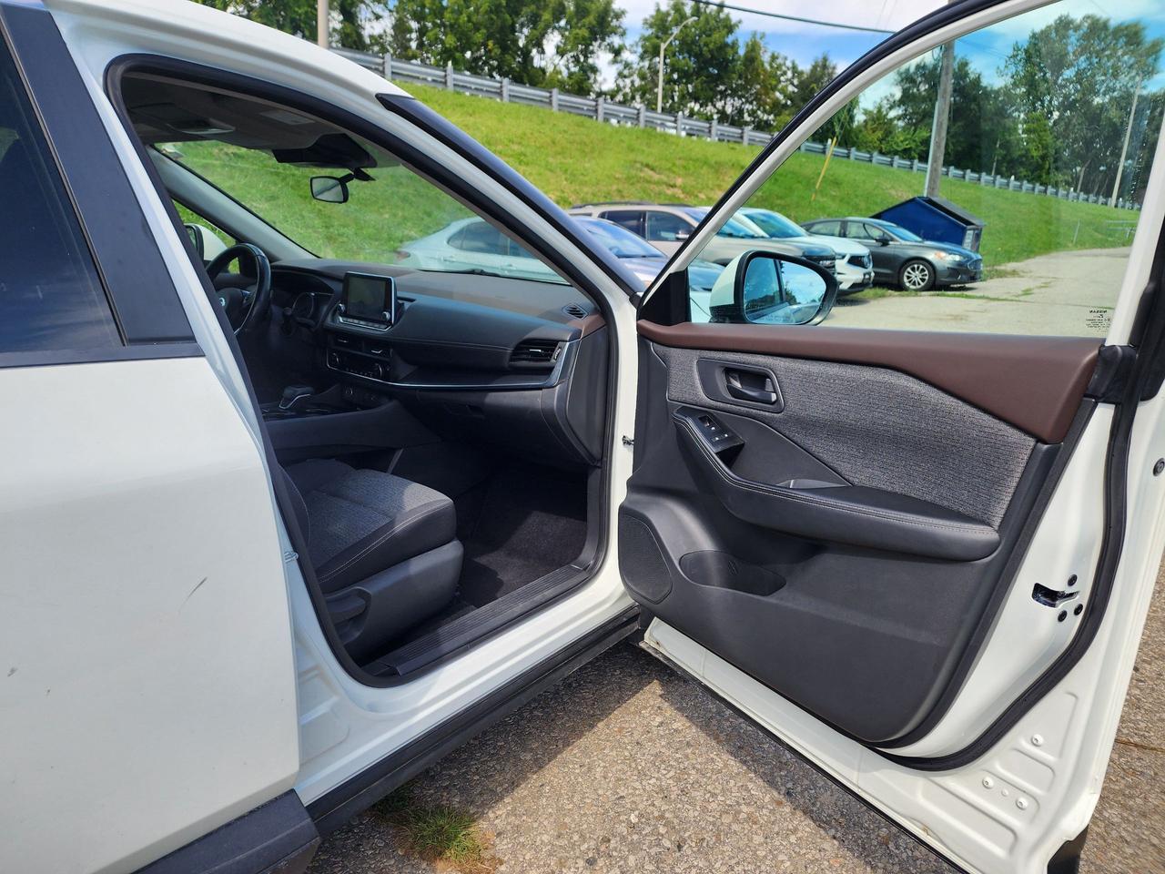 2021 Nissan Rogue S l Clean Carfax l 20 Service Records l AWD Photo