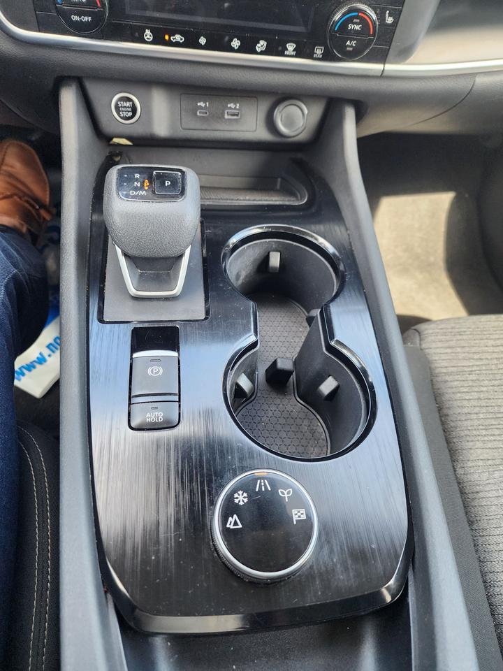 2021 Nissan Rogue S l Clean Carfax l 20 Service Records l AWD Photo