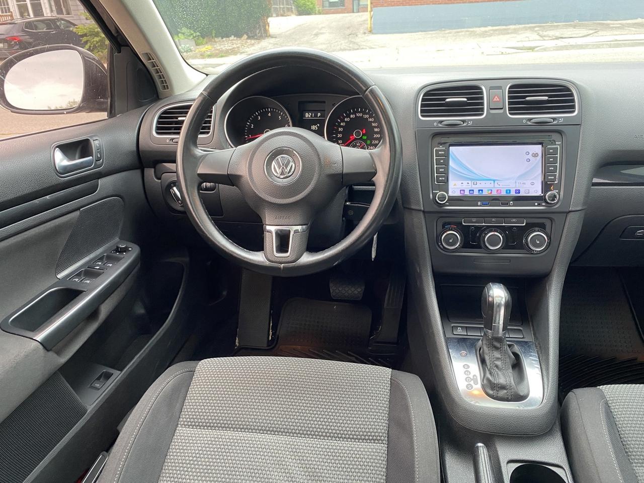 2012 Volkswagen Golf Sportwagen 2.5L SE - Photo #5