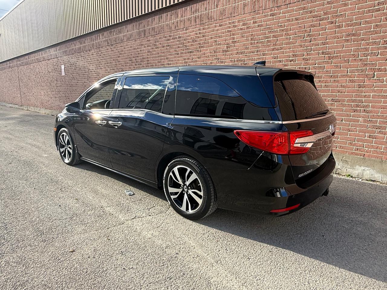 2020 Honda Odyssey Touring Photo