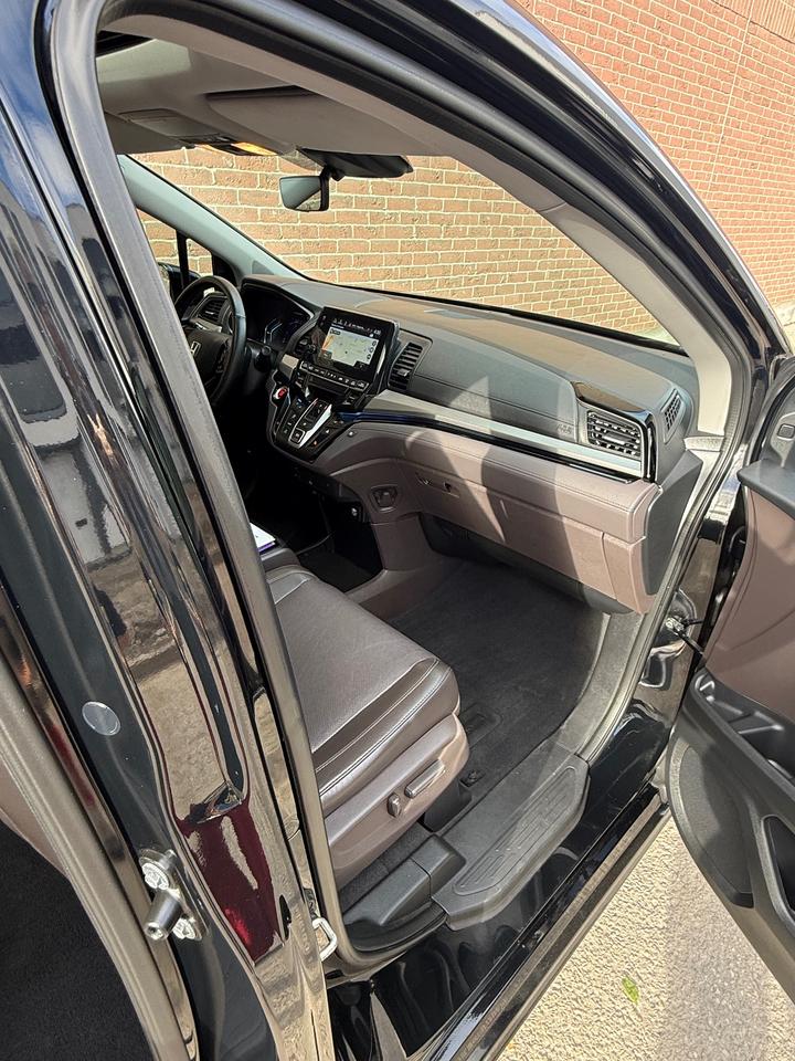 2020 Honda Odyssey Touring Photo
