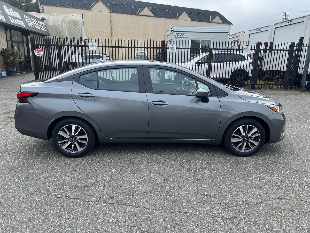 2024 Nissan Versa SV Photo
