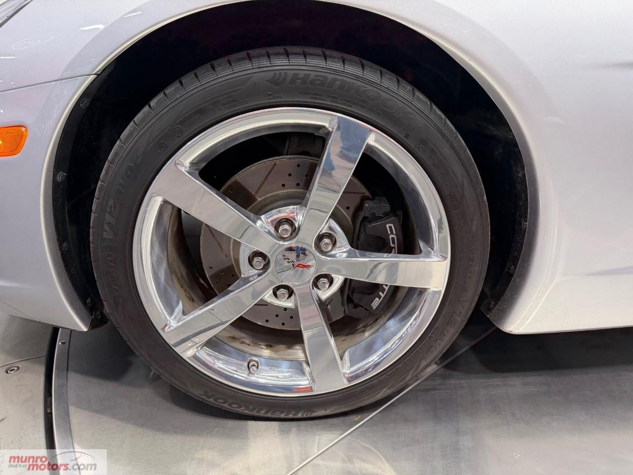 2012 Chevrolet Corvette Convertible 1LT Photo