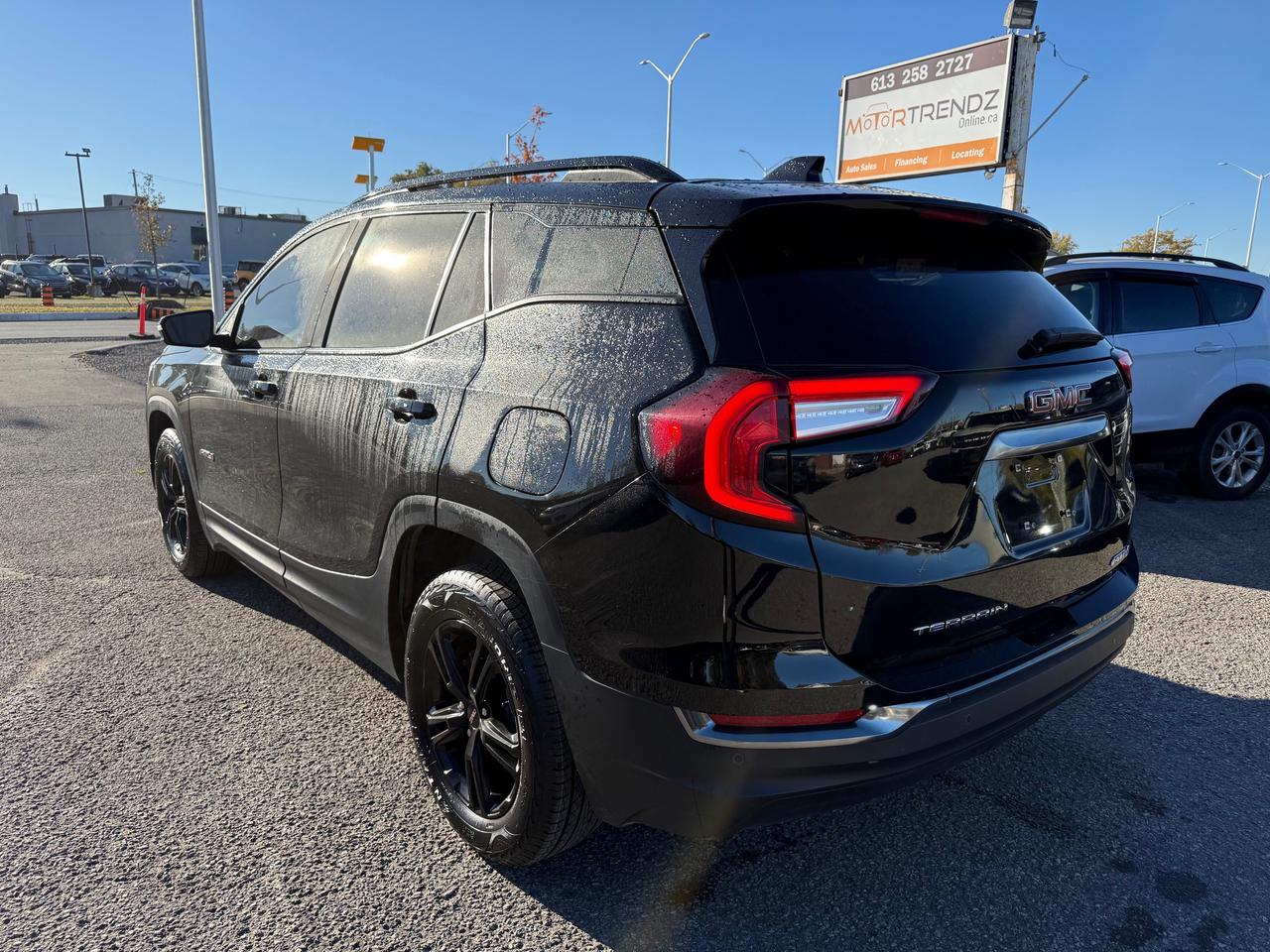 2024 GMC Terrain AT4 Panoramic Roof! Leather! Photo
