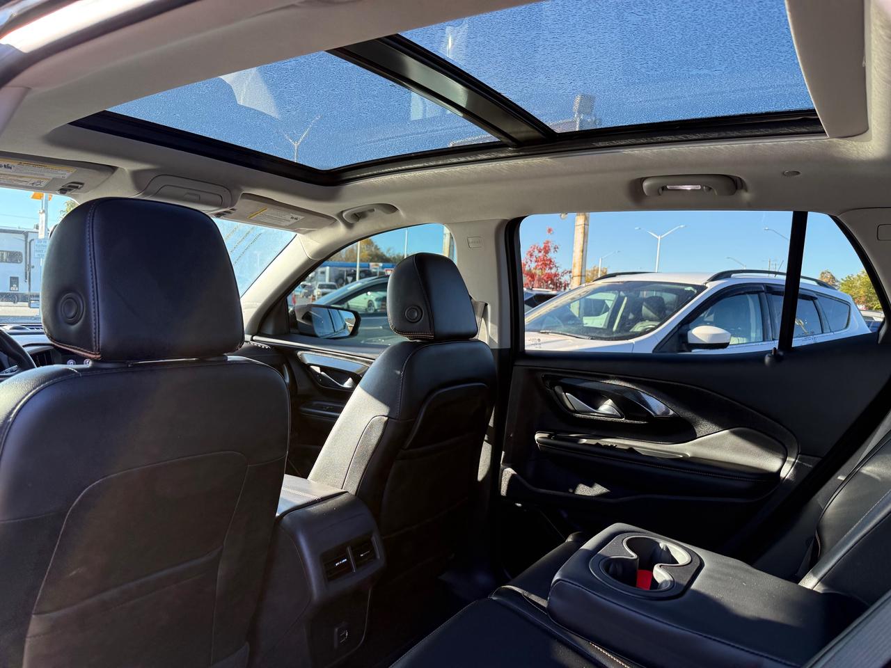 2024 GMC Terrain AT4 Panoramic Roof! Leather! Photo