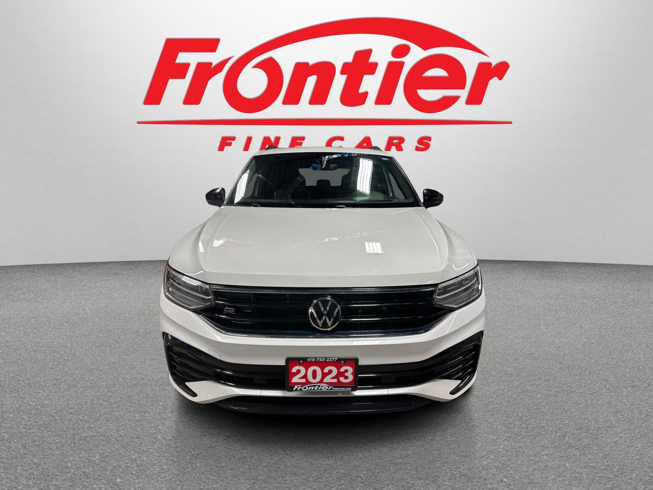 2023 Volkswagen Tiguan Comfortline R-Line Black Edition | Clean Carfax | Photo5