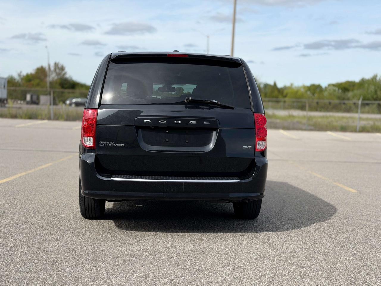 2019 Dodge Grand Caravan SXT No accident Photo3