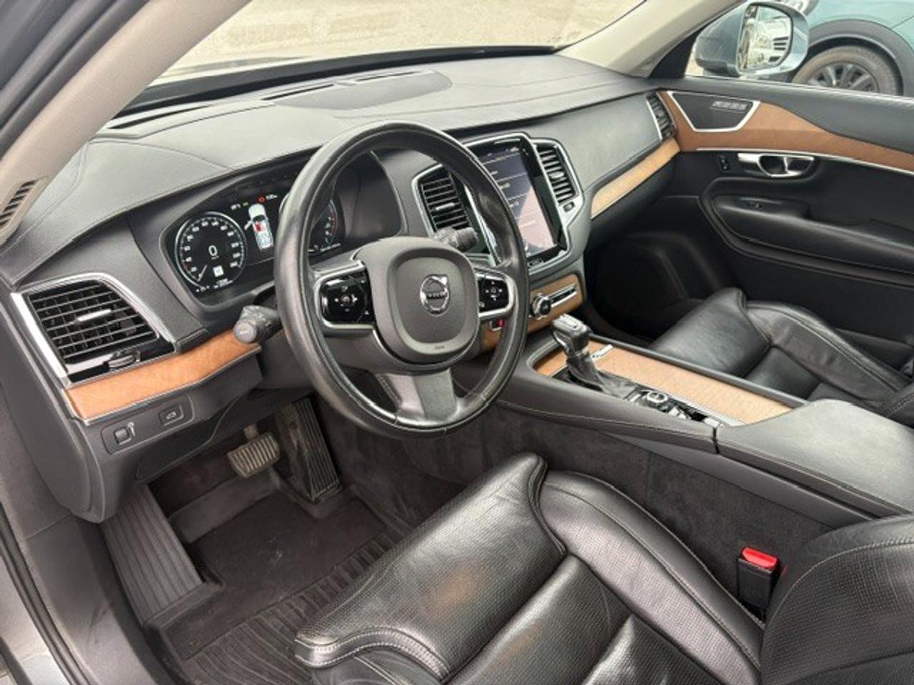 2016 Volvo XC90 T6 Inscription 4dr All-Wheel Drive Photo
