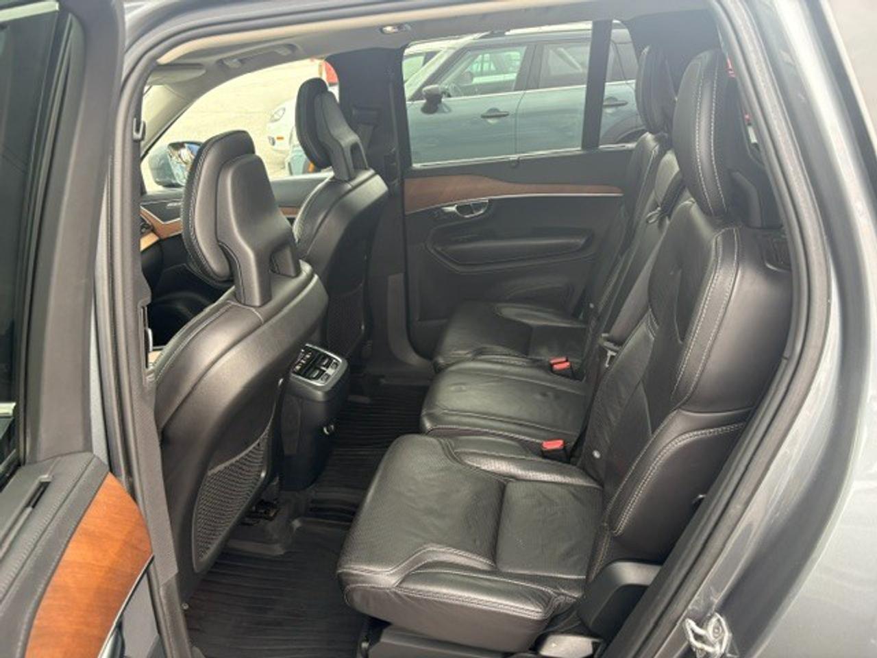 2016 Volvo XC90 T6 Inscription 4dr All-Wheel Drive Photo