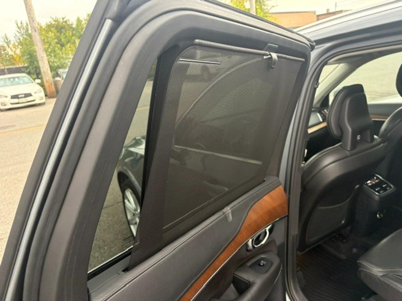 2016 Volvo XC90 T6 Inscription 4dr All-Wheel Drive Photo