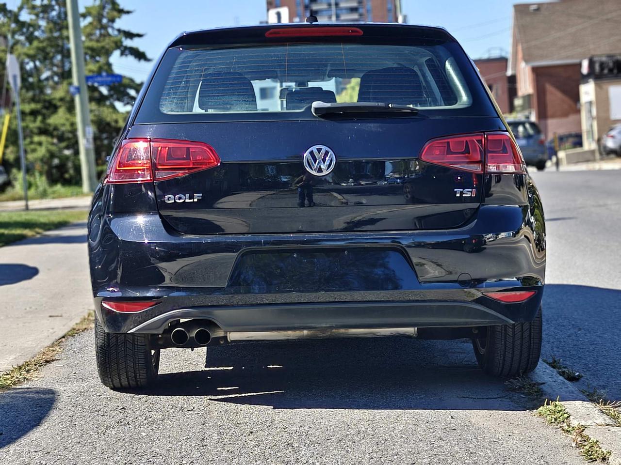 2017 Volkswagen Golf 1.8 TSI Comfortline (A6) 4dr Hatchback Photo