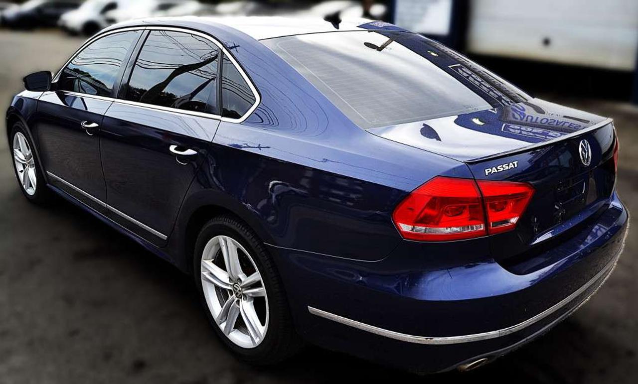 2013 Volkswagen Passat 2.0L TDI HIGHLINE 4dr Sedan Automatic Photo