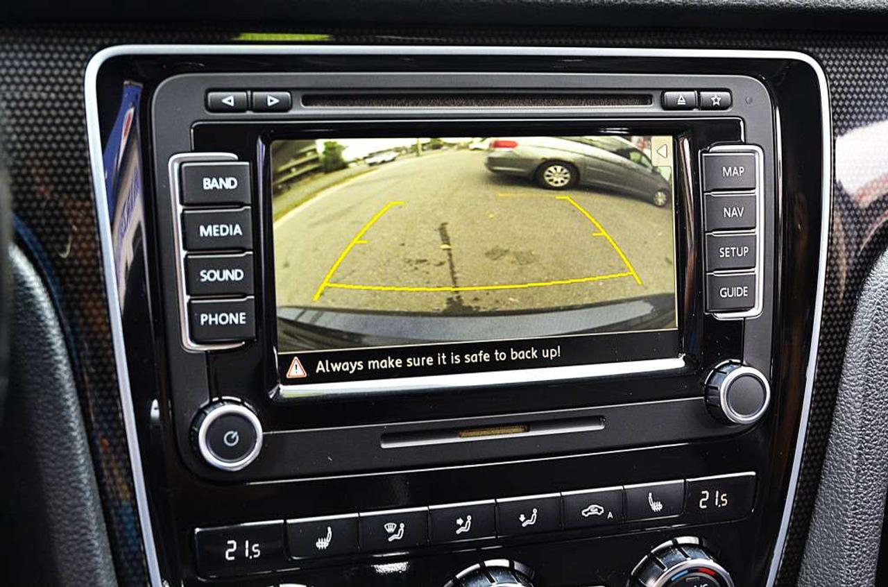 2013 Volkswagen Passat 2.0L TDI HIGHLINE 4dr Sedan Automatic Photo
