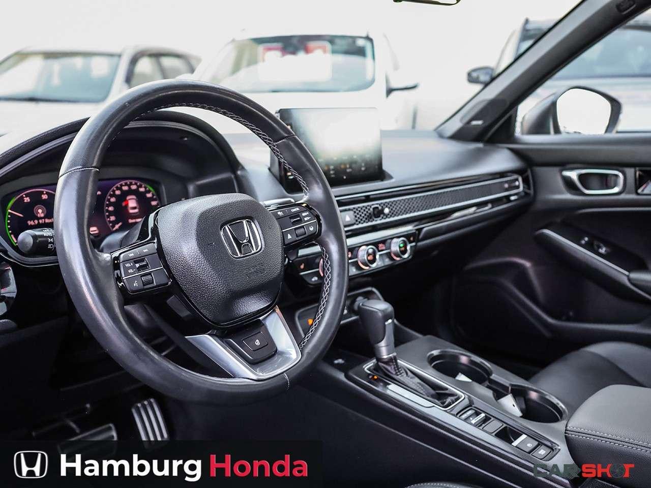 2025 Honda Civic Sport Touring eCVT Sedan Photo