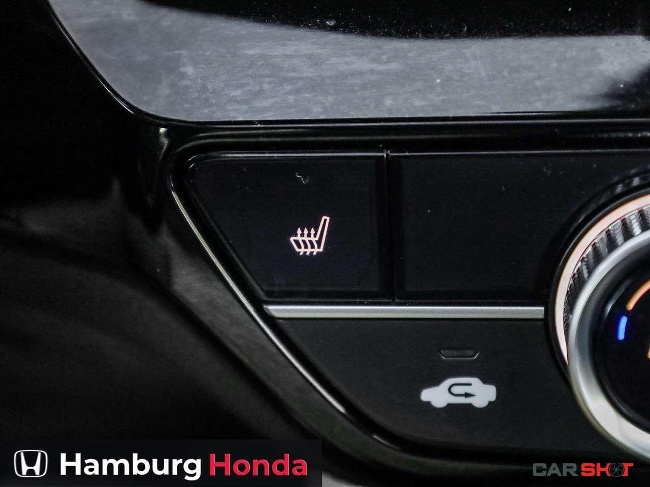 2025 Honda Civic Sport Touring eCVT Sedan Photo