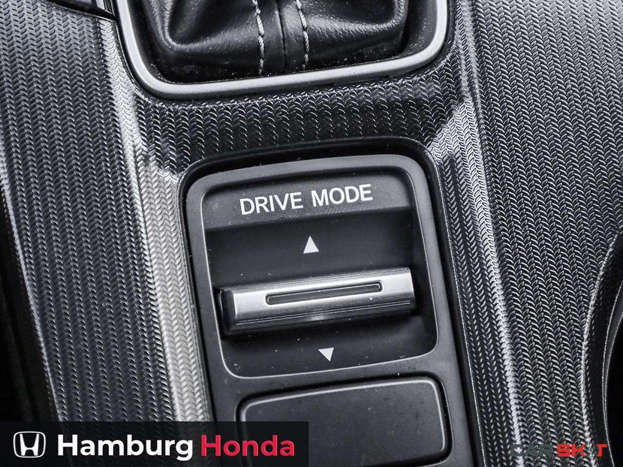 2025 Honda Civic Sport Touring eCVT Sedan Photo