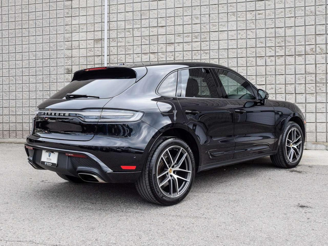2024 Porsche Macan  Photo