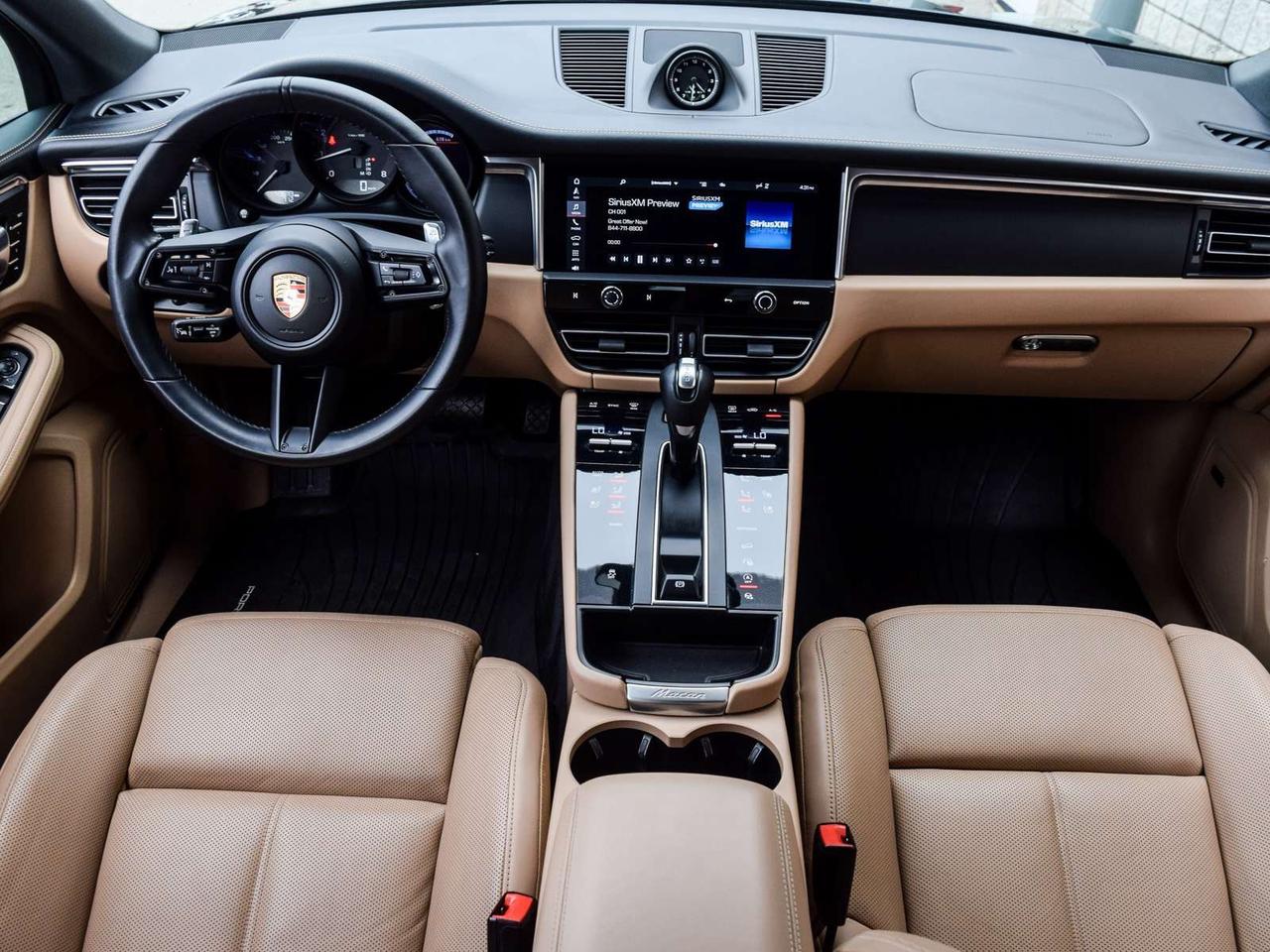 2024 Porsche Macan  Photo