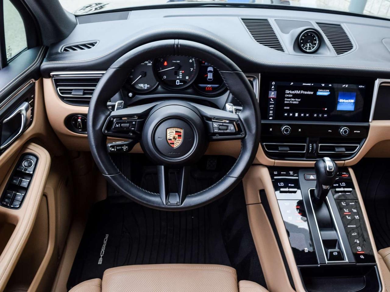 2024 Porsche Macan  Photo