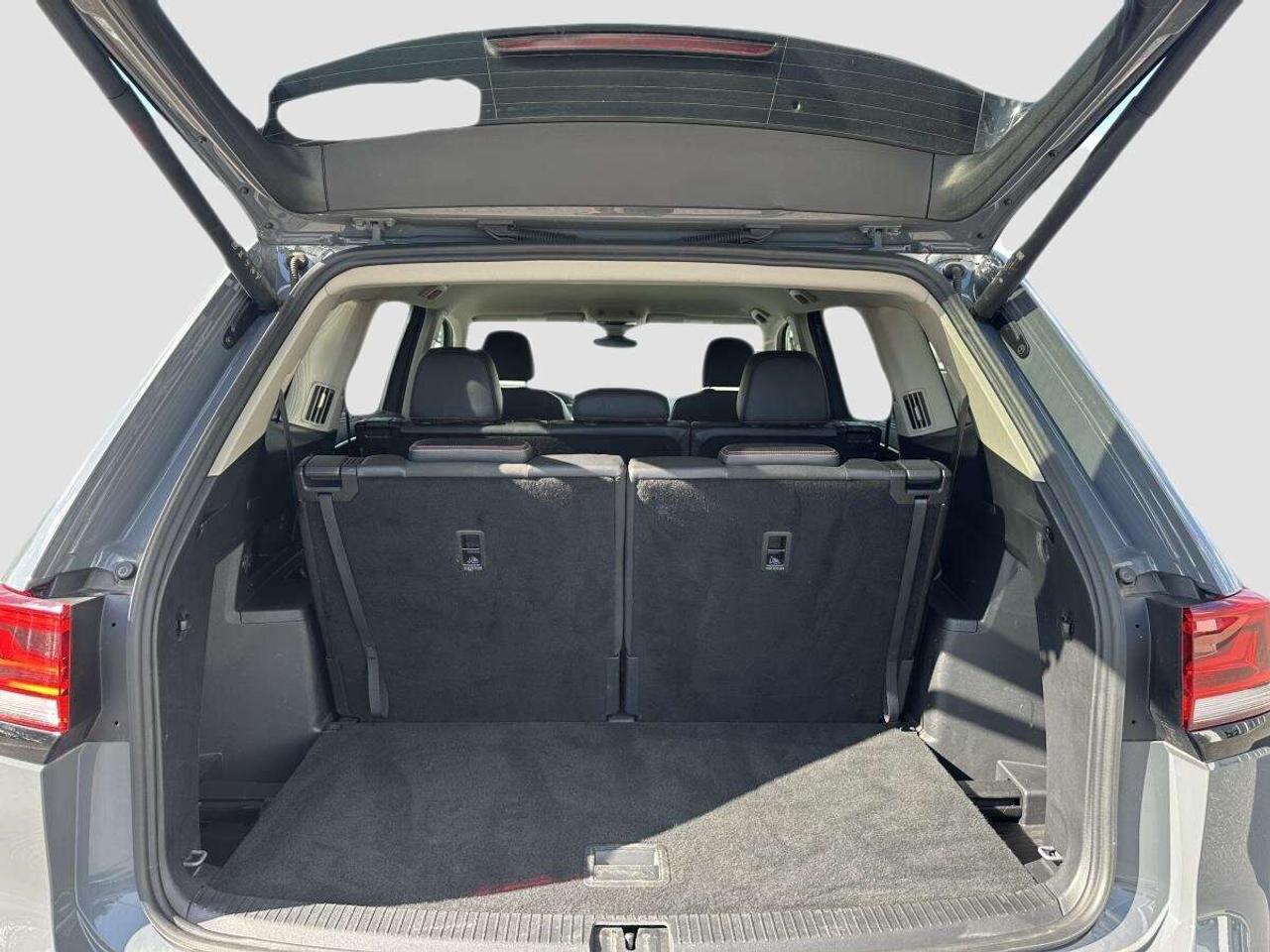 2024 Volkswagen Atlas Peak Edition 4MOTION AWD - 1 OWNER Photo