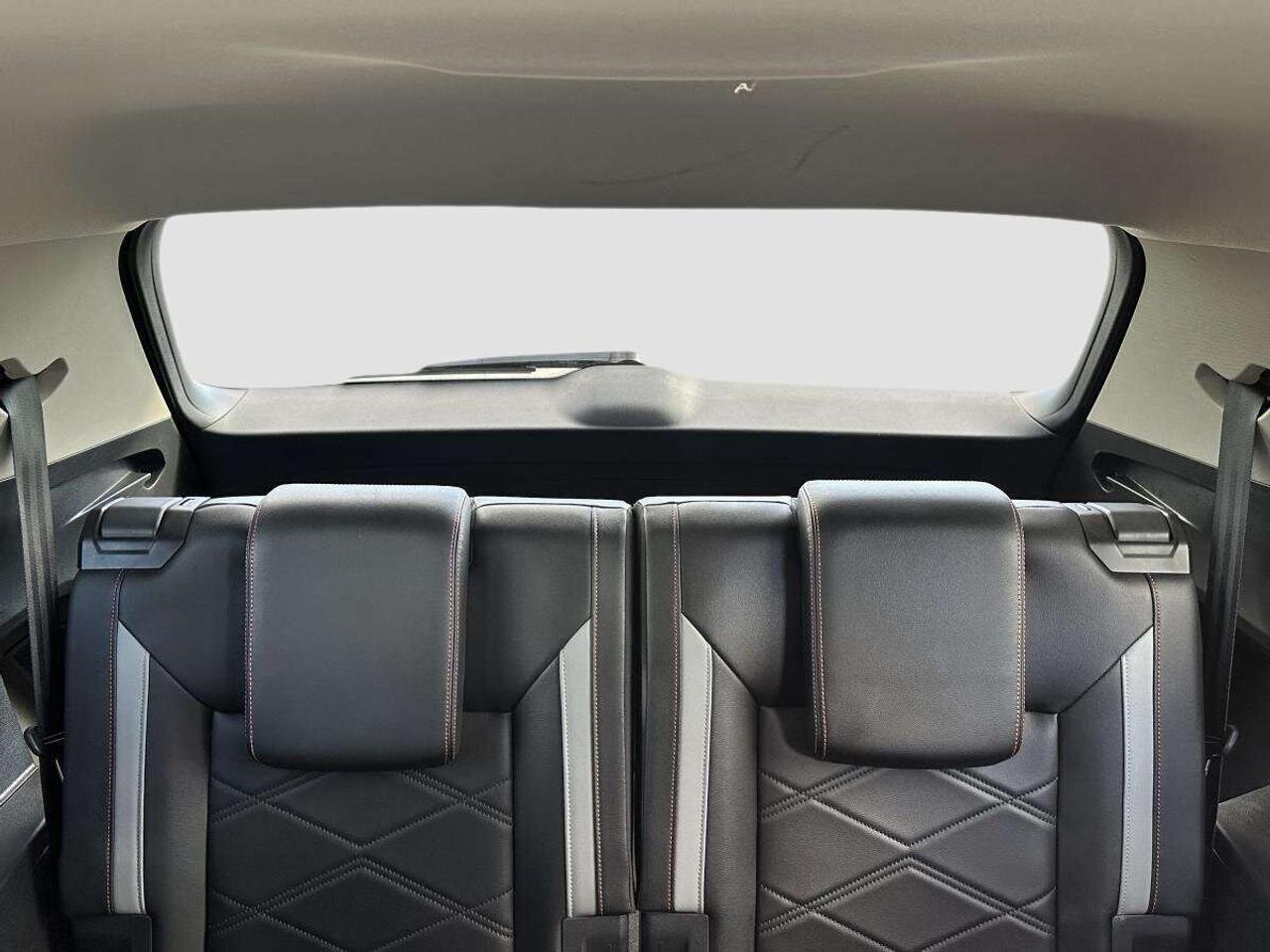 2024 Volkswagen Atlas Peak Edition 4MOTION AWD - 1 OWNER Photo