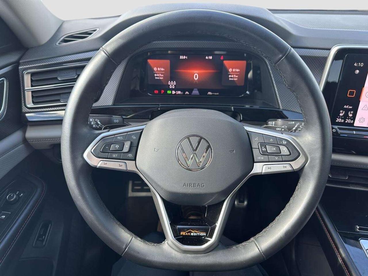 2024 Volkswagen Atlas Peak Edition 4MOTION AWD - 1 OWNER Photo