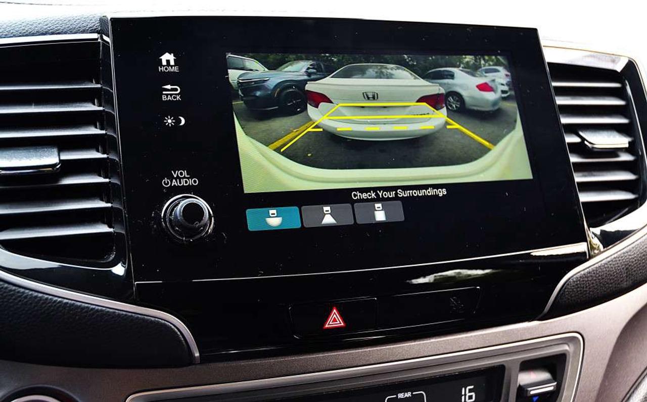 2019 Honda Pilot LX All-wheel Drive 8 PASS Photo