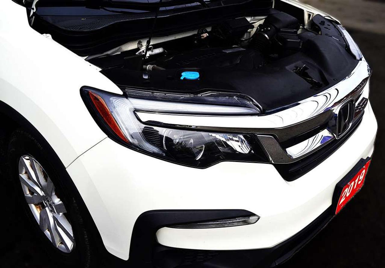 2019 Honda Pilot LX All-wheel Drive 8 PASS Photo