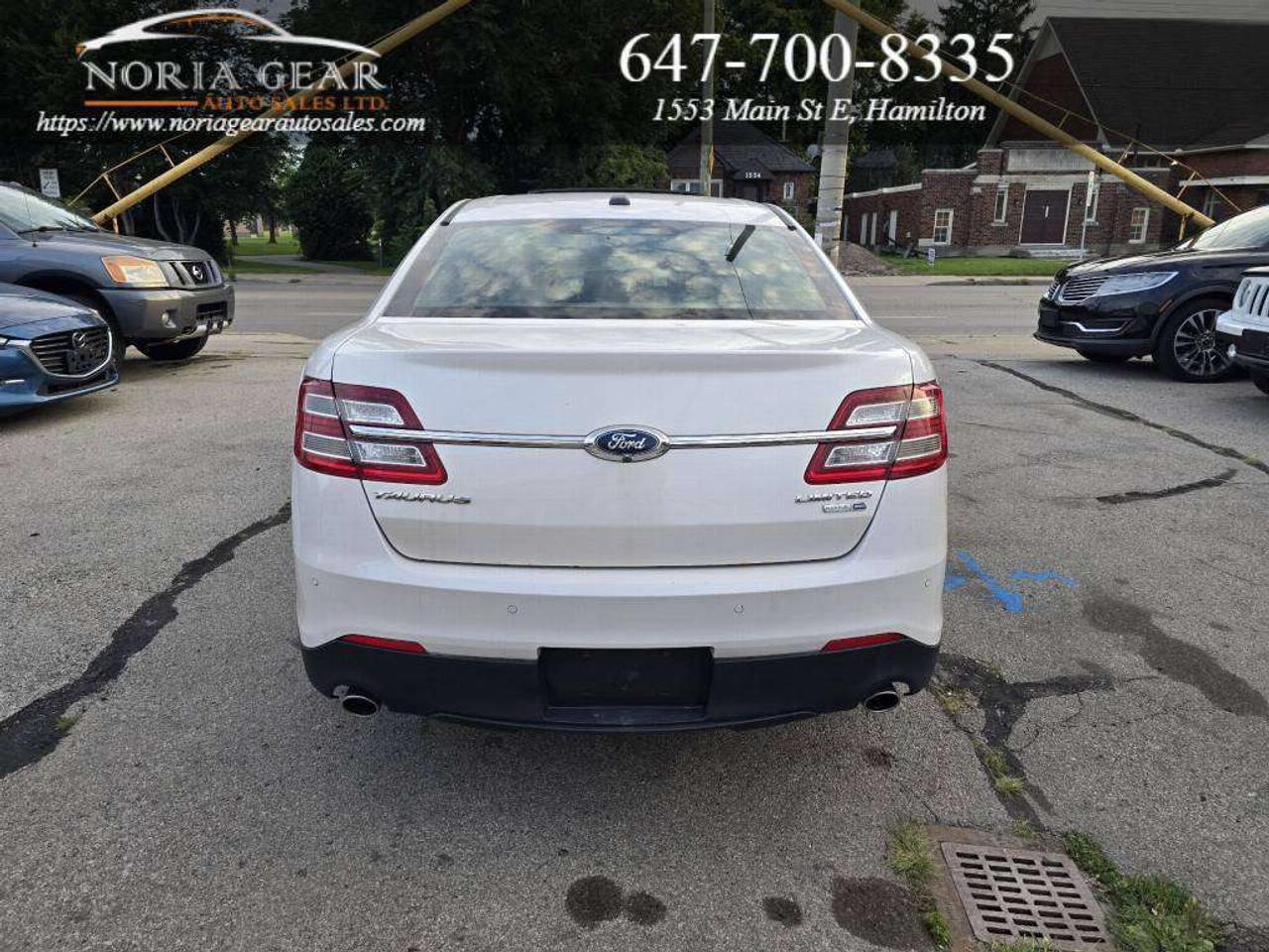 2015 Ford Taurus LIMITED Photo3