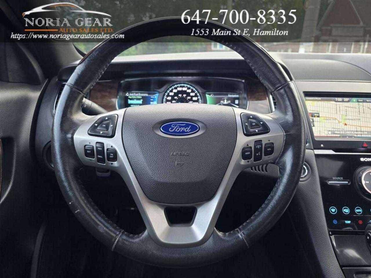 2015 Ford Taurus LIMITED Photo