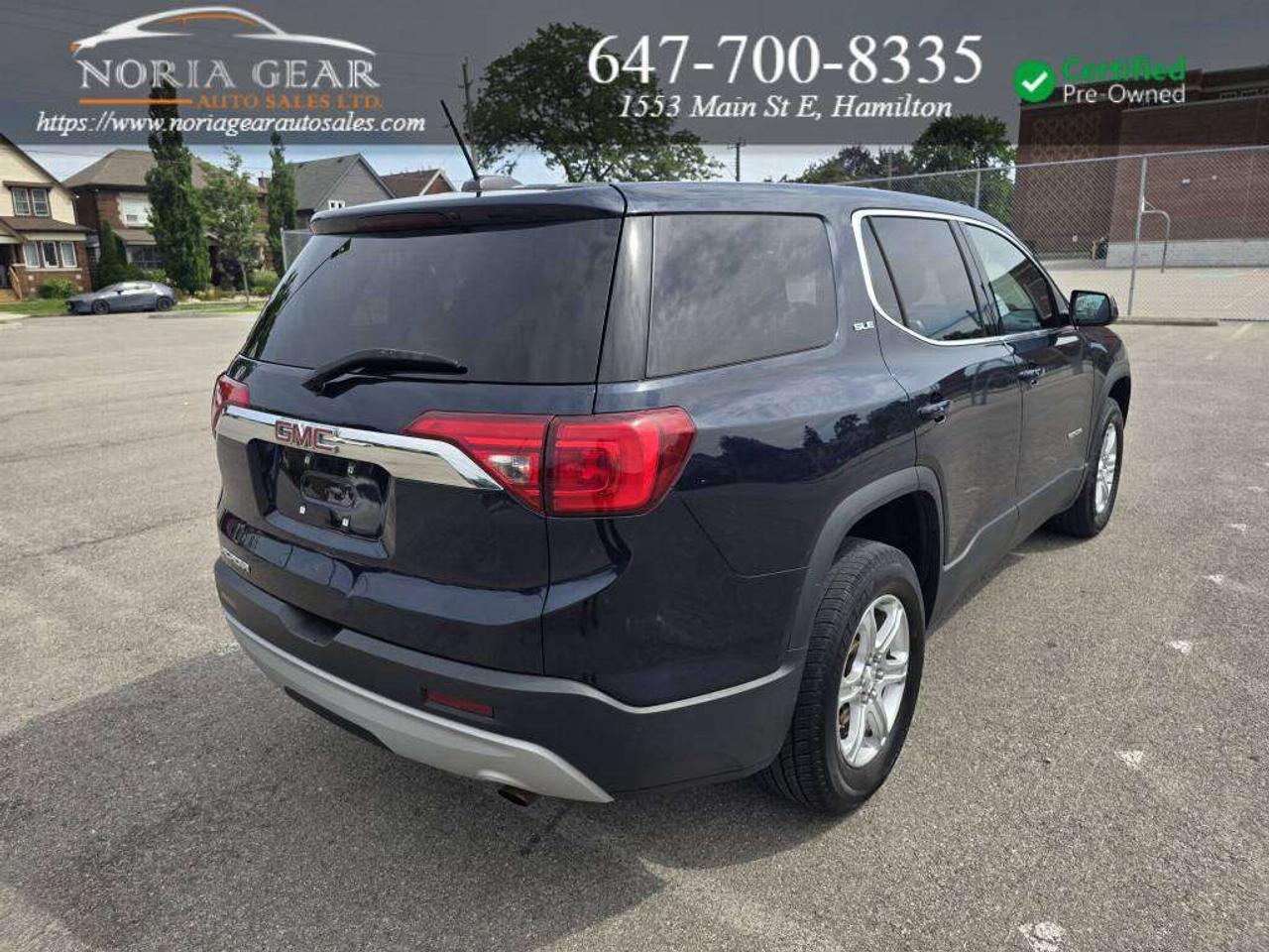 2017 GMC Acadia SLE Photo4