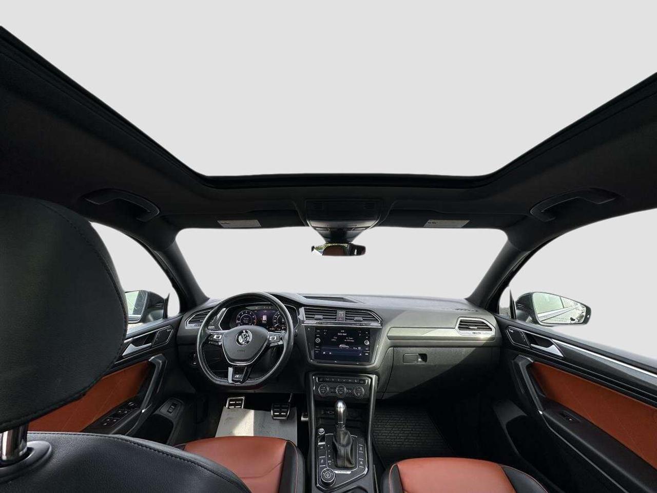 2018 Volkswagen Tiguan Highline 4MOTION AWD - CLEAN CARFAX Photo
