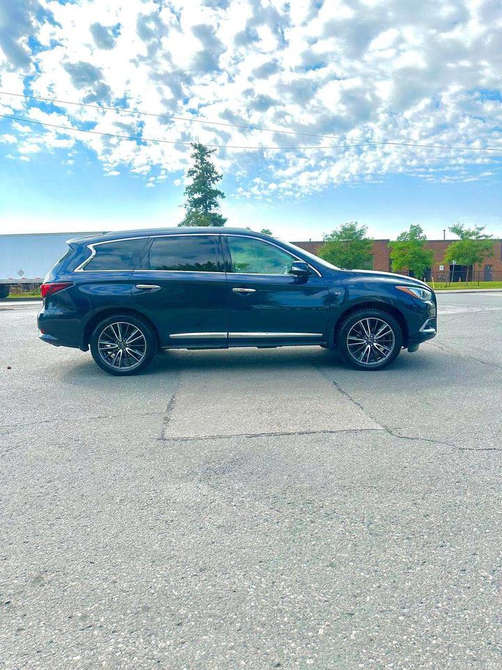 2016 Infiniti QX60  Photo