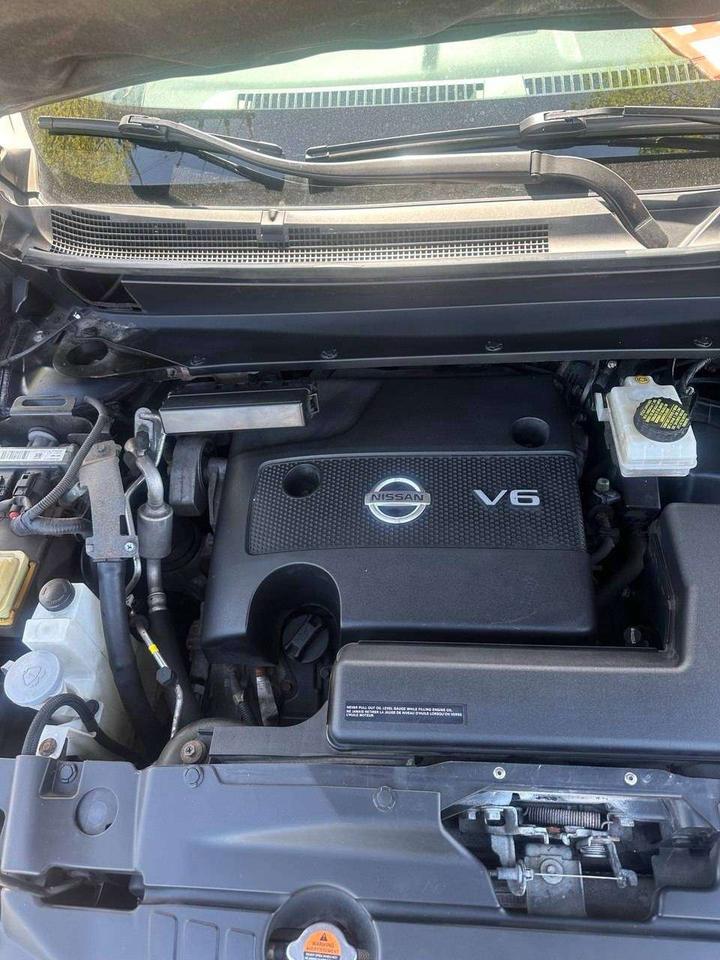 2015 Nissan Pathfinder Platinum Photo