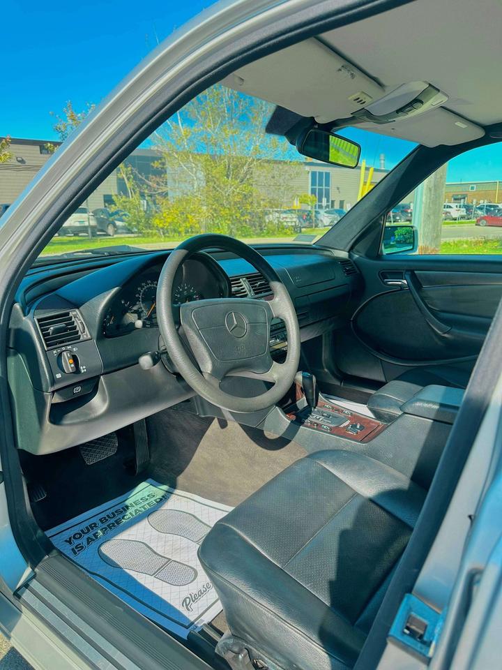 1998 Mercedes-Benz C-Class  Photo
