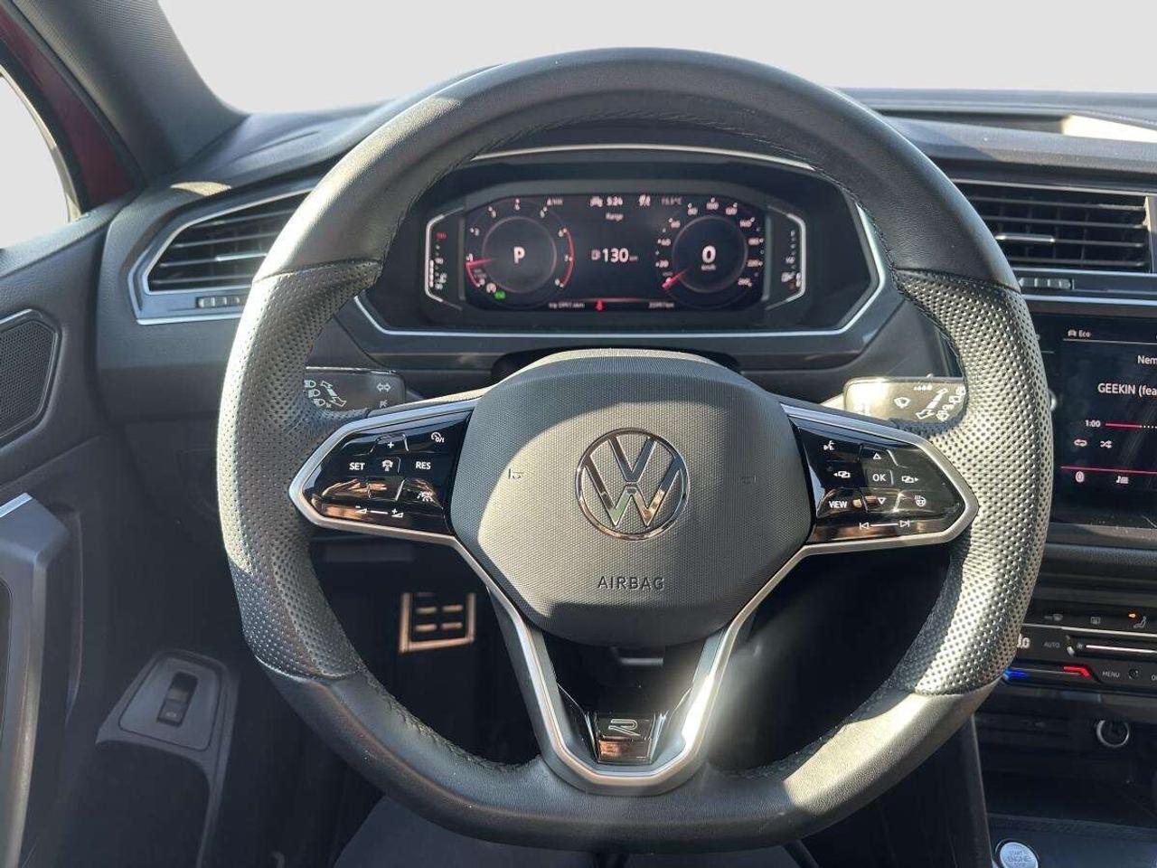 2024 Volkswagen Tiguan Comfortline R-Line Black Edition 4MOTION - 1 OWNER/CLEAN CARFAX Photo