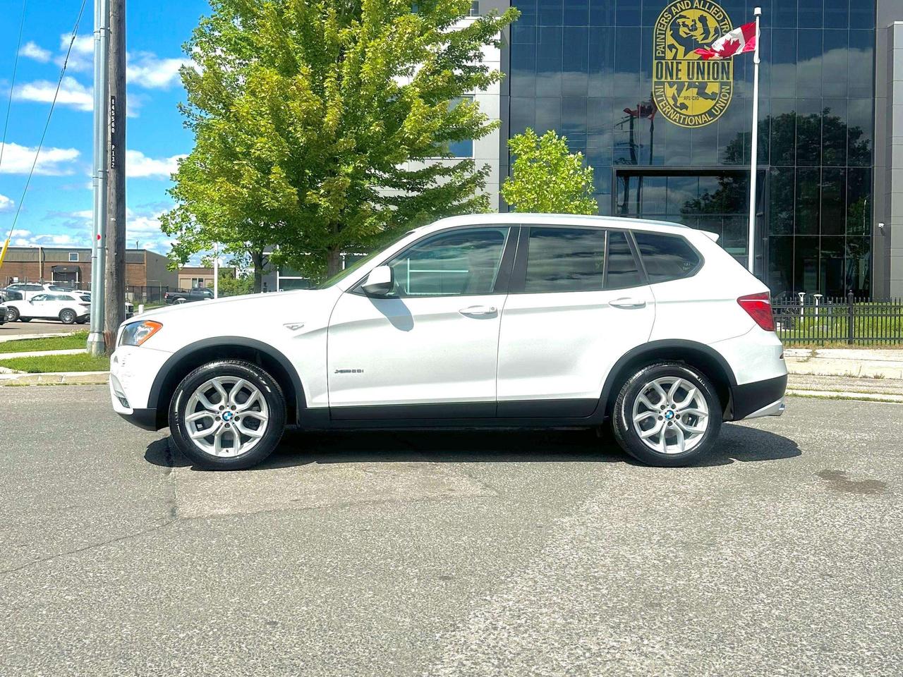 2013 BMW X3 28i Photo4