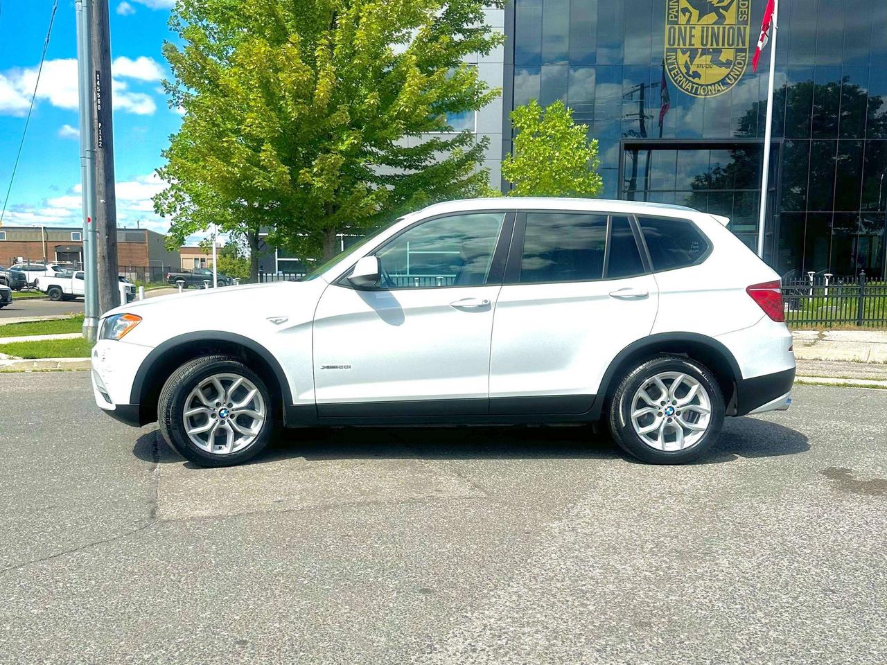 2013 BMW X3 28i Photo