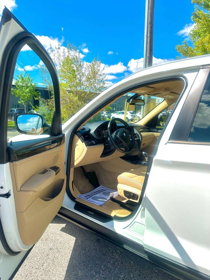 2013 BMW X3 28i Photo