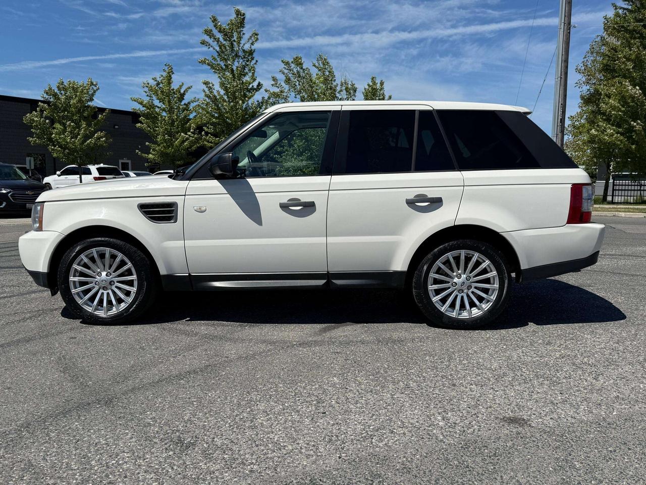 2009 Land Rover Range Rover Sport 4WD 4dr HSE Photo5